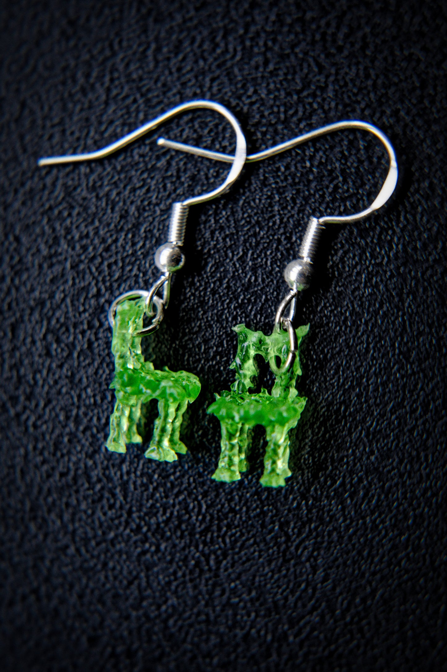 HEART CHAIR Earrings in Gravity-Green